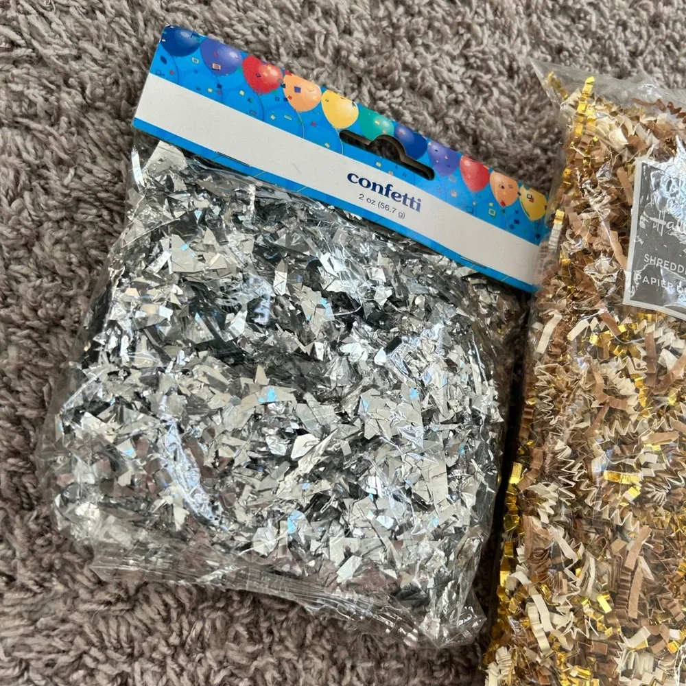 Hallmark Gold Silver Confetti Shredded‎ Paper Party Celebration Decoration